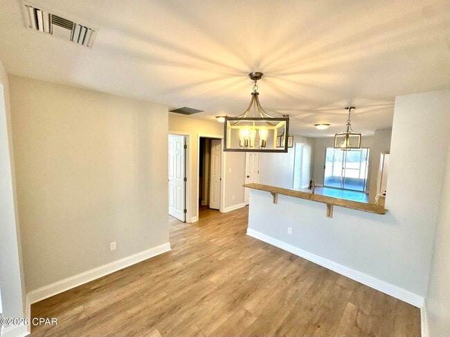 Building Photo - 3124 Meadow St