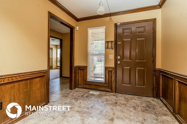 Building Photo - 708 Cactus Ct