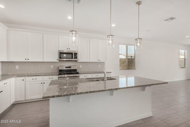 Building Photo - 2503 S 180th Dr