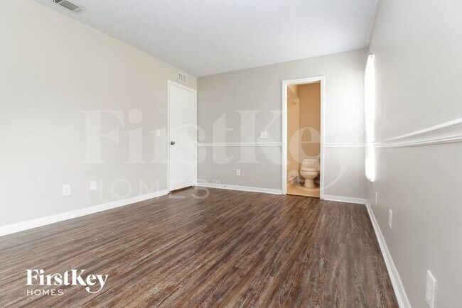 Building Photo - 1007 Park St