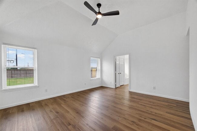 Building Photo - 7403 Oak Walk Dr