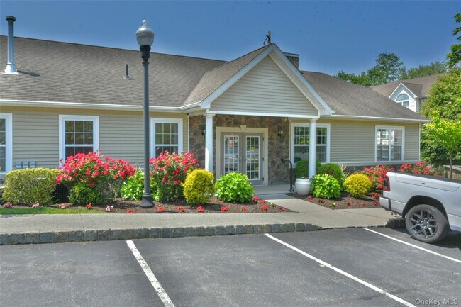 Building Photo - 16 David Lester Dr