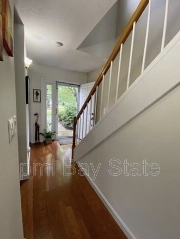 Building Photo - 10 Merganser Way