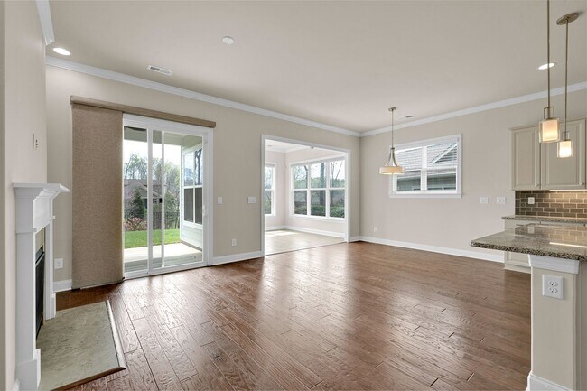 Building Photo - Light, bright, and move-in ready home in the highly sought-after Trilogy at Lake Norman community...