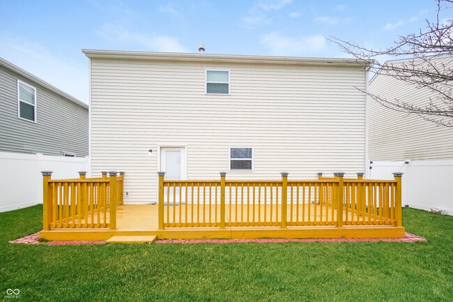 Building Photo - 1330 Central Park Dr