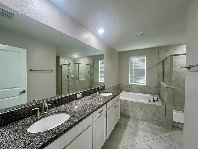 Building Photo - 25149 Lambrusco Loop