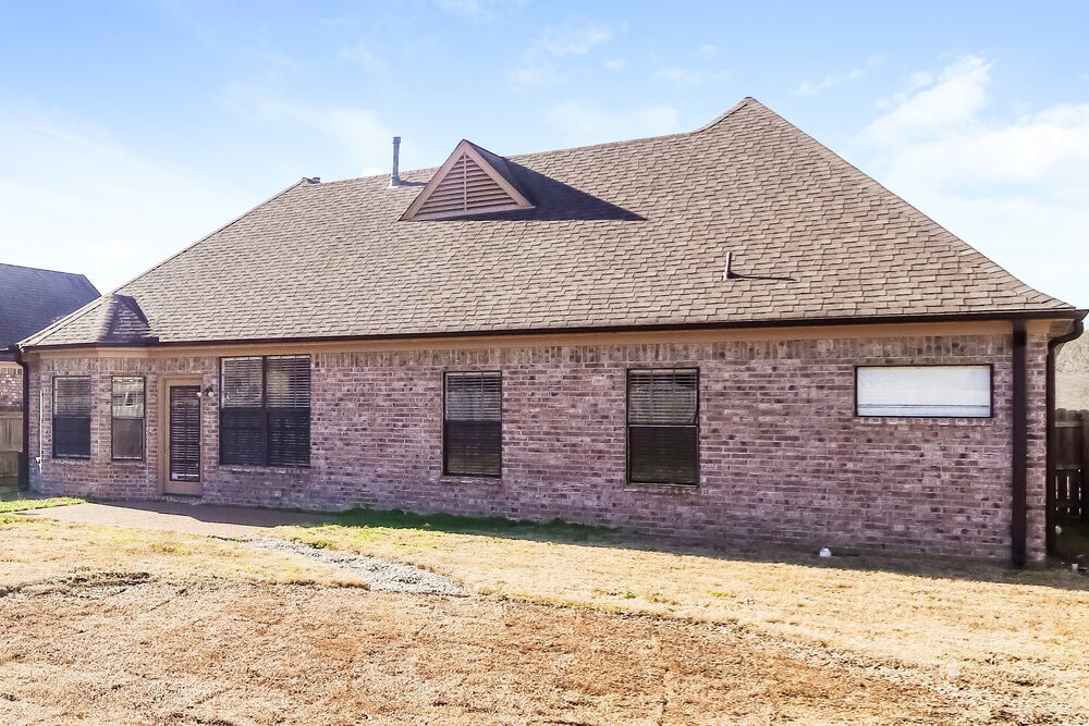 Building Photo - 1386 Sawmill Creek Ln