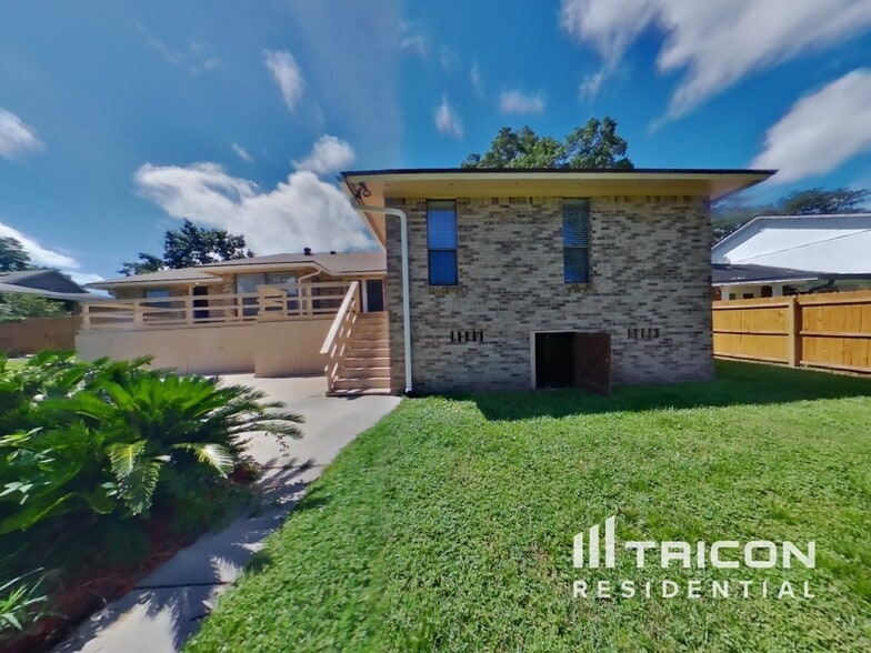 Building Photo - 2608 Bottomridge Dr