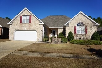 Building Photo - 1020 Ringlet Ct