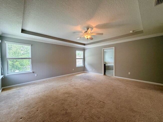 Building Photo - Spacious 5-Bedroom Home with Over 3,000 Sq. Ft. in a Fantastic Community!
