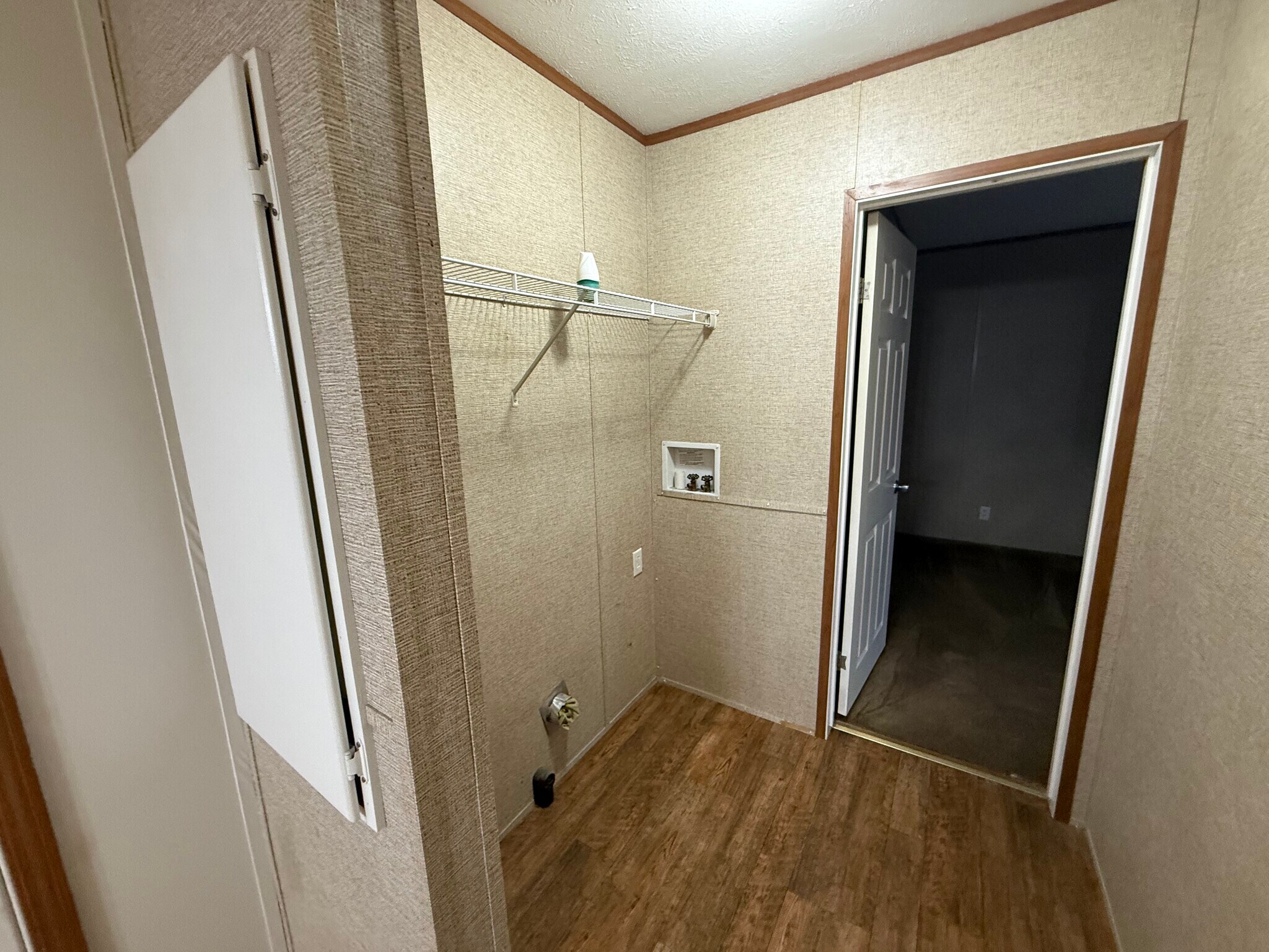 Building Photo - 19 Alflo Cir