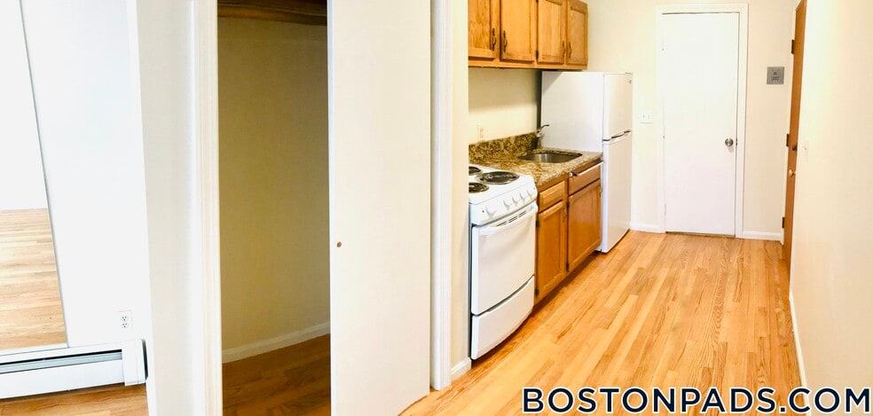 Building Photo - 8 Wait St