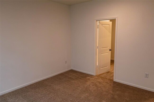 Building Photo - 14984 Rustic Moon Rd