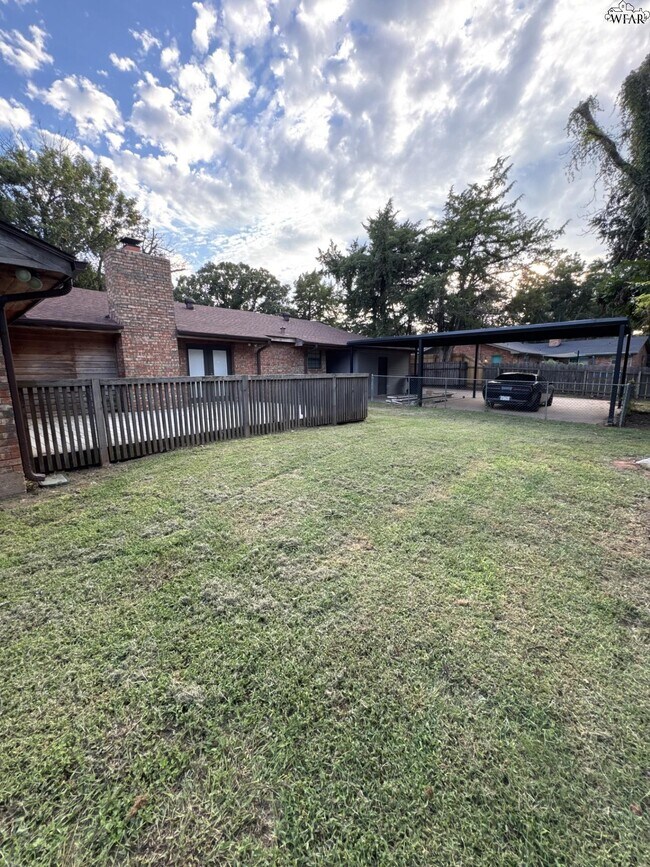 Building Photo - 4514 Shady Ln