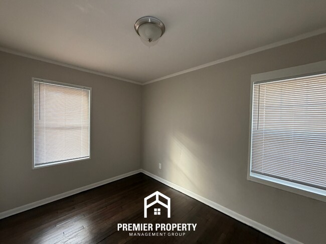 Building Photo - 1731 Capri Rd