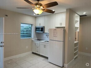 Building Photo - 639 Tamiami Blvd