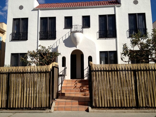 Primary Photo - 122 S Westmoreland Ave