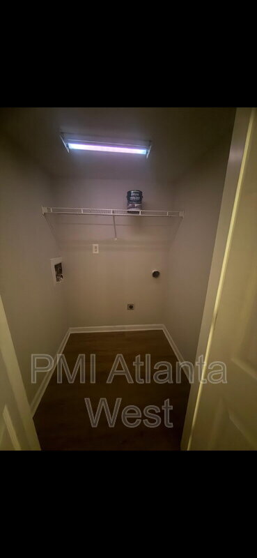 Building Photo - 5325 The Savoy