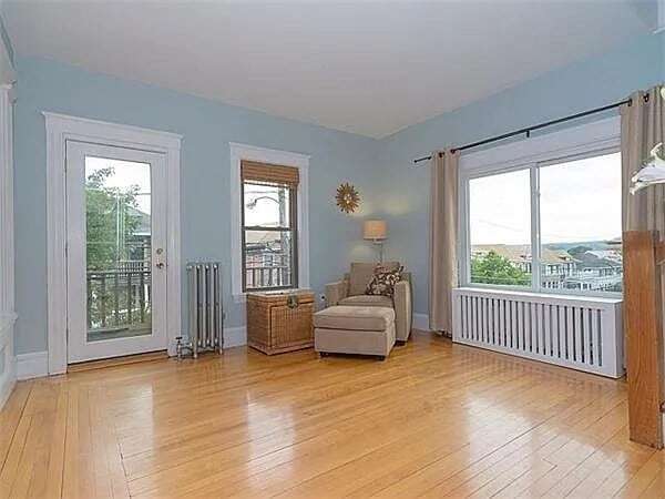 Building Photo - 33 Chetwynd Rd