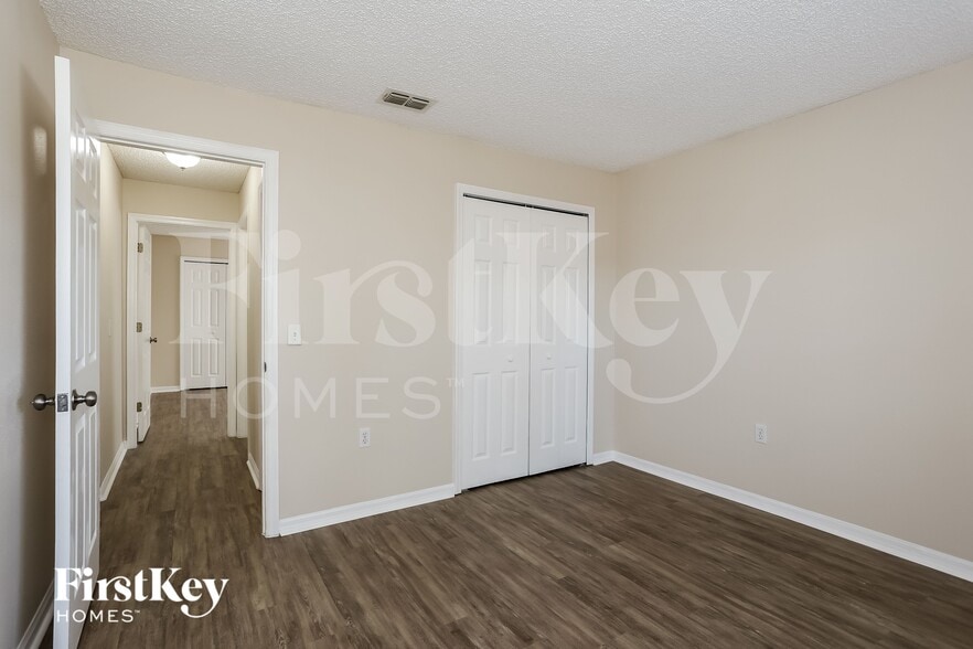 Building Photo - 2540 Sunrise Ridge Ln