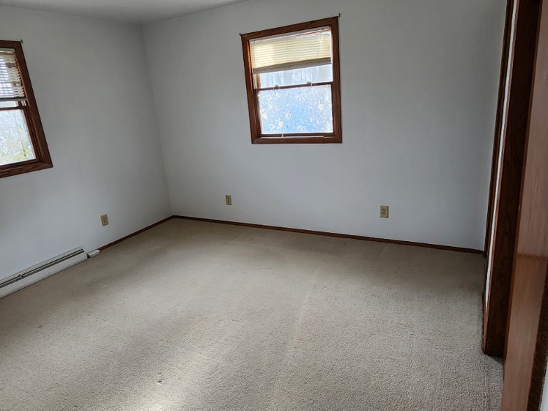 Building Photo - 2545 Southwood Dr