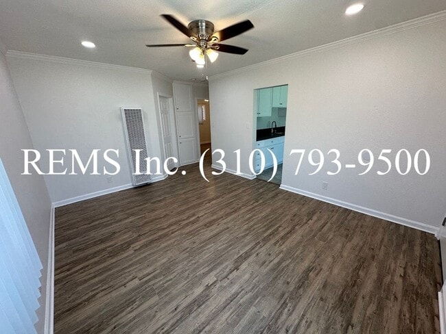 Building Photo - 4750-4752 W 164th Street