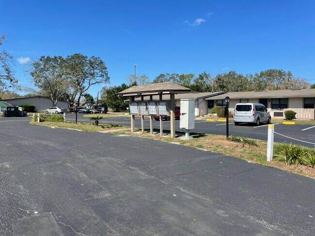 Building Photo - The Hampton - 1 Bedroom 1 Bathroom with in...