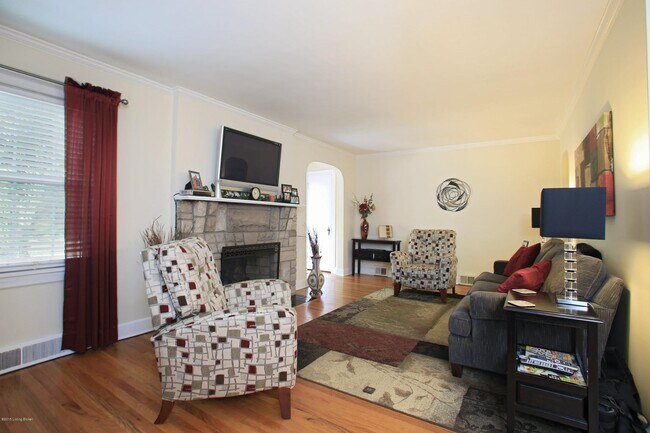 Building Photo - 2324 Emerson Ave