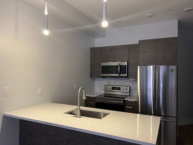 Building Photo - 4242 W Girard Ave