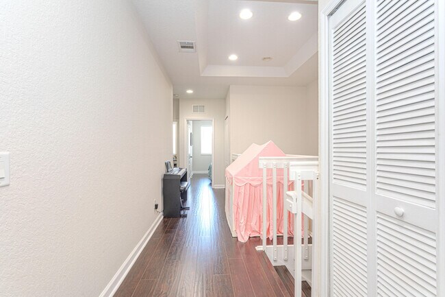 Building Photo - 2320 Shoma Ln
