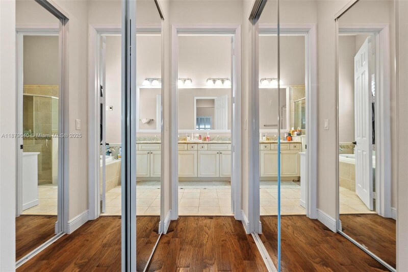 Building Photo - 3190 NW 84th Way