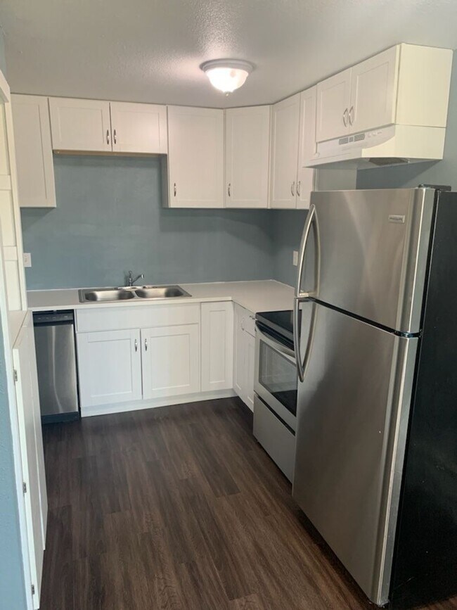 Building Photo - MAKRI*3310