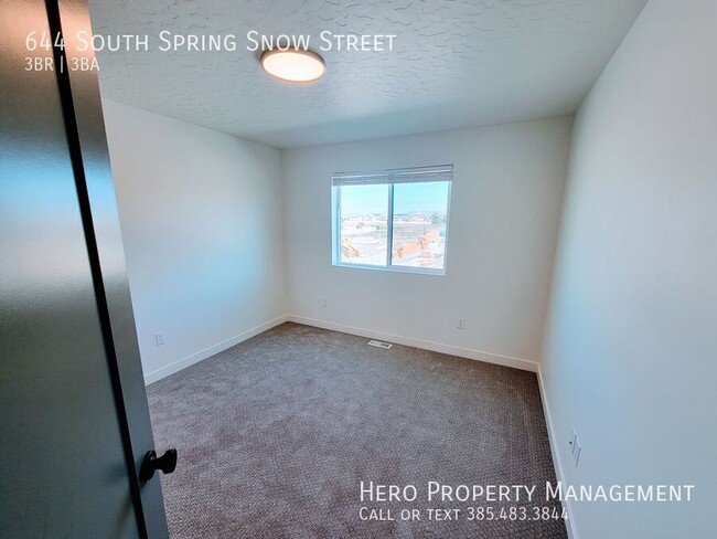 Building Photo - GET $500 OFF THE FIRST MONTHS RENT!!!