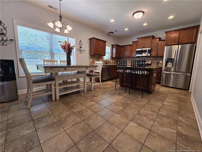 Building Photo - 410 Sedgefield Dr