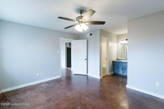 Building Photo - 4314 52nd St