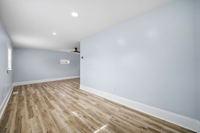 Building Photo - 1109 Orange St