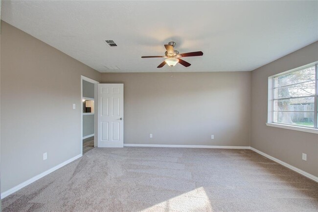 Building Photo - 10510 Rancho Bernardo Ln