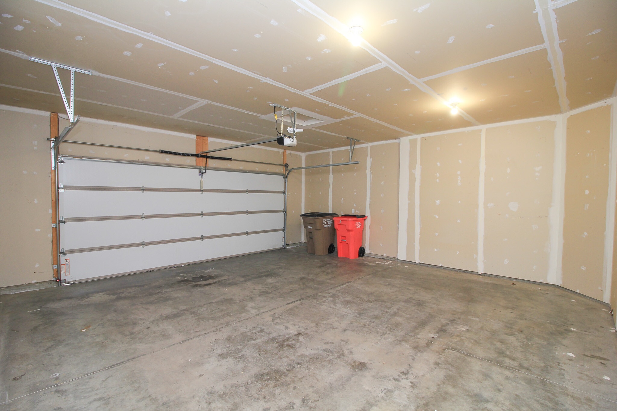 Building Photo - 1005 Tanner Ct