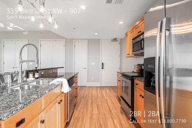 Building Photo - 335 Bridge St NW