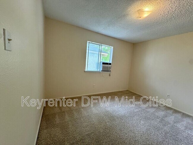 Building Photo - 338 Beatty Dr