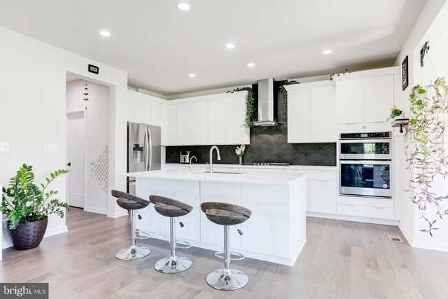 Building Photo - 41355 Tarragon Leaf Dr