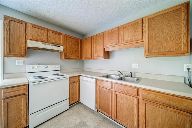 Building Photo - 4355 E Paulding Dr