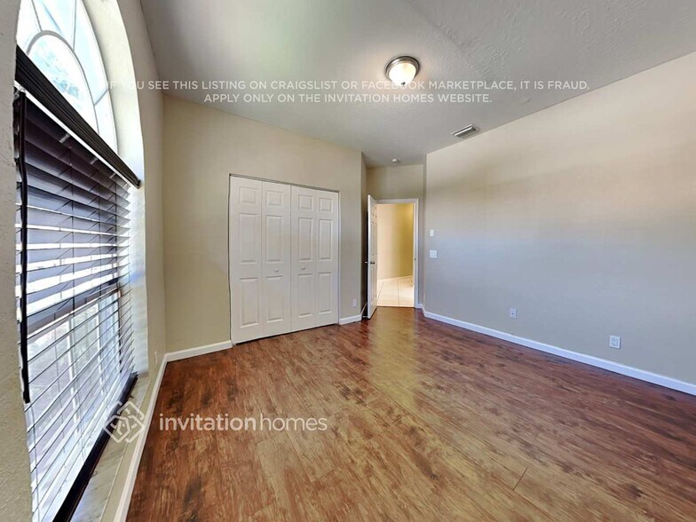 Building Photo - 5477 NW 57th Way