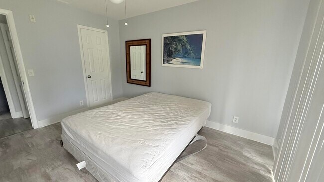 Building Photo - 21 Markham A