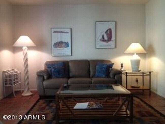 Building Photo - Resort Living at Scottsdale Road and Lincoln next to the Borgata!!  Minutes to Kierland and Old T...