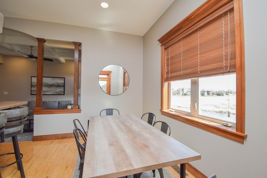 Building Photo - 2204 S Silverthorne Ave