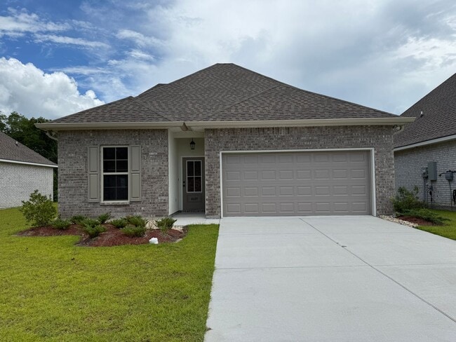 Primary Photo - Move in Ready! Beautiful 3 Bedroom and 3 B...