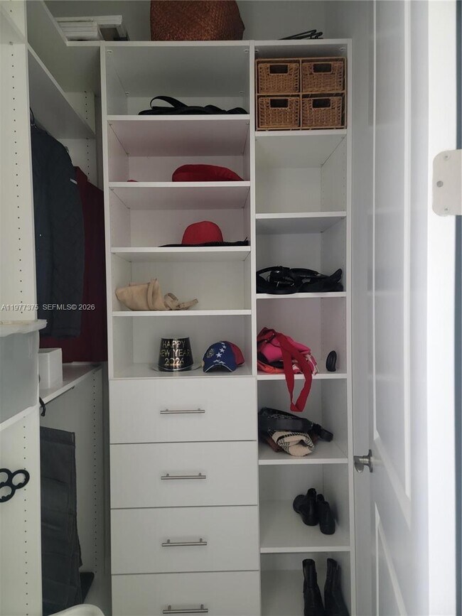 Building Photo - 5426 Pecan Dr