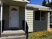 Building Photo - 912 SW 118th St