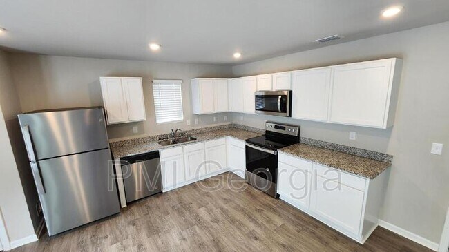 Building Photo - 734 Cole Dr